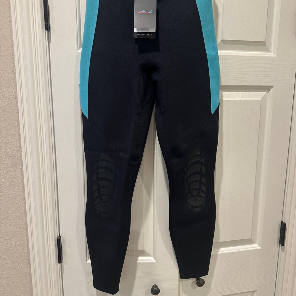 NWT Dive & Sail Black and Teal Wetsuit Pants